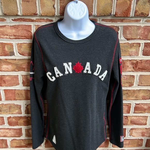Vintage Collection super soft Canada Long sleeve T shirt. Medium - Picture 1 of 14